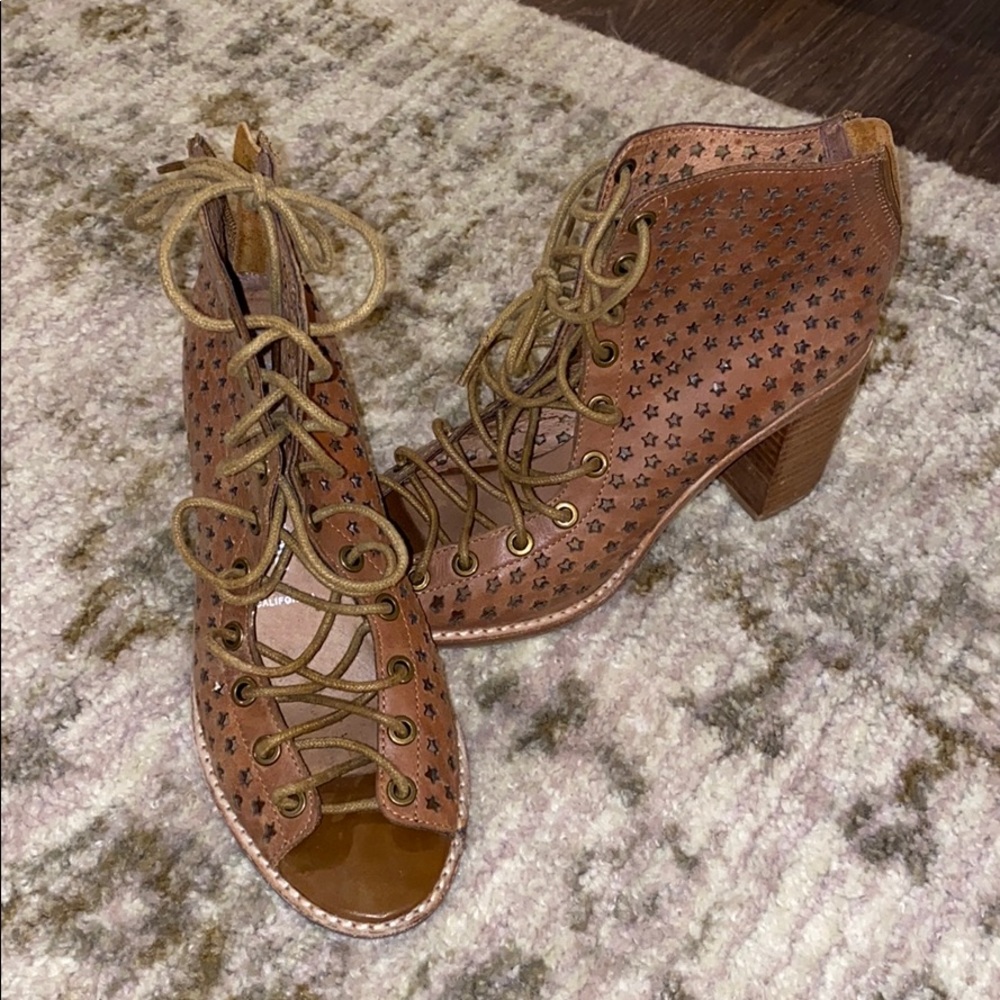 Like New Jeffrey Campbell Heels